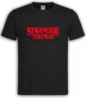 Zwart T shirt met rood "Stranger Things" tekst maat L