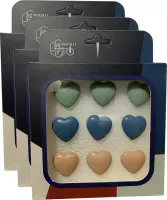 Set van 27 leuke punaises in doosjes (model: hartjes, groen, blauw en crèmekleurig)