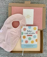 kraammand - baby cadeauset - invulboek - voor mama- baby's eerste maanden logboek - meisje - kraamcadeau - kraamkado - babyshower - gender reveal - babyboekje - cadeauset  - newbor