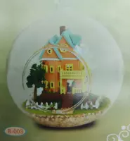Miniatuur bouwpakket in glazen bal- 2003 - Mini House