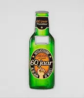 Bieropener -Magnetisch - 60 Jaar - In cadeauverpakking met gekleurd lint