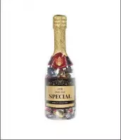 Champagnefles - For someone special - Gevuld met verpakte Italiaanse bonbons - In cadeauverpakking met gekleurd lint