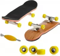 Vinger Skateboard - Fingerboard - Finger Board - Vingerskateboard  voor Kinderen en Jongeren - Houten Mini Skateboard - Vingerskaten - Speelgoed Cadeau - Skate Kit - 3 jaar en ouder - Geel