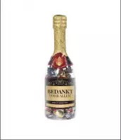Champagnefles - Bedankt voor alles - Gevuld met een verpakte toffeemix - In cadeauverpakking met gekleurd lint