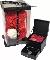 Swarovski Silverplated Hart ketting met sieraaddoos en Rose Bear Red White Hart– Giftbox vrouwen – Valentijn – Moederdag cadeau - kado - Geschenkset - Cadeautje - Verjaardagscadeau