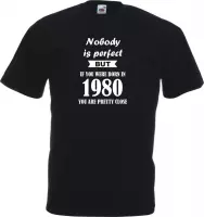 Mijncadeautje - Unisex T-shirt - Nobody is perfect - geboortejaar 1980 - zwart - maat M