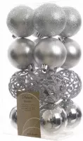 16x Zilveren kunststof kerstballen 6 cm - Mix - Onbreekbare plastic kerstballen - Kerstboomversiering zilver