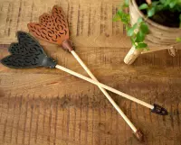 Vliegenmepper leder - Zwart of Bruin - Handgemaakt leer en hout vliegenmepper
