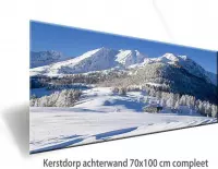 Kerstdorp achtergrond- 70x100 cm - display achterwand - sneeuwlandschap met berghut - kerst decoratie