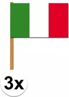 3x stuks luxe zwaaivlag Italie