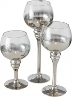 Luxe glazen design kaarsenhouders/windlichten set van 3x stuks metallic zilver/transparant met formaat tussen de 20 en 30 cm
