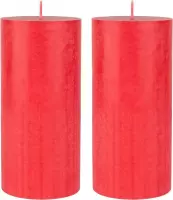 2x stuks rode cilinderkaarsen/stompkaarsen 15 x 7 cm 50 branduren - geurloze kaarsen rood