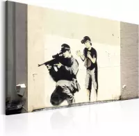 Schilderijen Op Canvas - Schilderij - Sniper and Child by Banksy 60x40 - Artgeist Schilderij