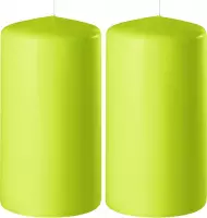 2x Lime groene cilinderkaarsen/stompkaarsen 6 x 10 cm 36 branduren - Geurloze kaarsen lime groen - Woondecoraties
