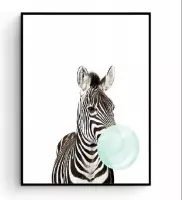 Postercity - Design Canvas Poster Zebra Hoofd met Groene Kauwgom / Kinderkamer / Dieren Poster / Babykamer - Kinderposter / Babyshower Cadeau / Muurdecoratie / 40 x 30cm / A3
