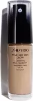 Shiseido Synchro Skin Glow Luminizing Fluid Foundation – N4 Neutral - 30 ml - Foundation