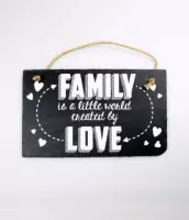 Stoneslogan - Spreuktegel - Family is a little world created by love - In cadeauverpakking met gekleurd lint