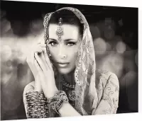 Vrouw met hoofdoek in zwart wit - Foto op Plexiglas - 40 x 30 cm