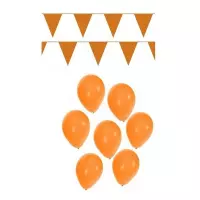 Koningsdag versiering met oranje slingers / vlaggenlijnen en ballonnen