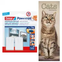 Huisdieren/dieren kalender 2022 katten/poezen 15 x 42 cm incl. 2 zelfklevende ophanghaken - Maandkalenders/jaarkalenders