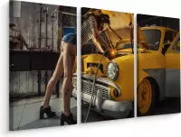 Schilderij - Gele taxi in de garage, pin-up, 3 luik,  premium print
