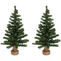 2x Kleine nep kerstbomen in jute zak inclusief verlichting 75 cm - Kleine kunstbomen/boompjes