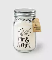 Kaars - Mr. and Mrs. - Lichte vanille geur - In glazen pot - In cadeauverpakking met gekleurd lint