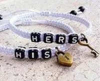 His & Hers Armband Set - Wit / Zwart - Valentijn Cadeautje voor Hem en Haar - Liefdes Cadeau - Romantisch Cadeau - Koppel Cadeau - Valentijnsdag voor Mannen - Valentijn Cadeautje v