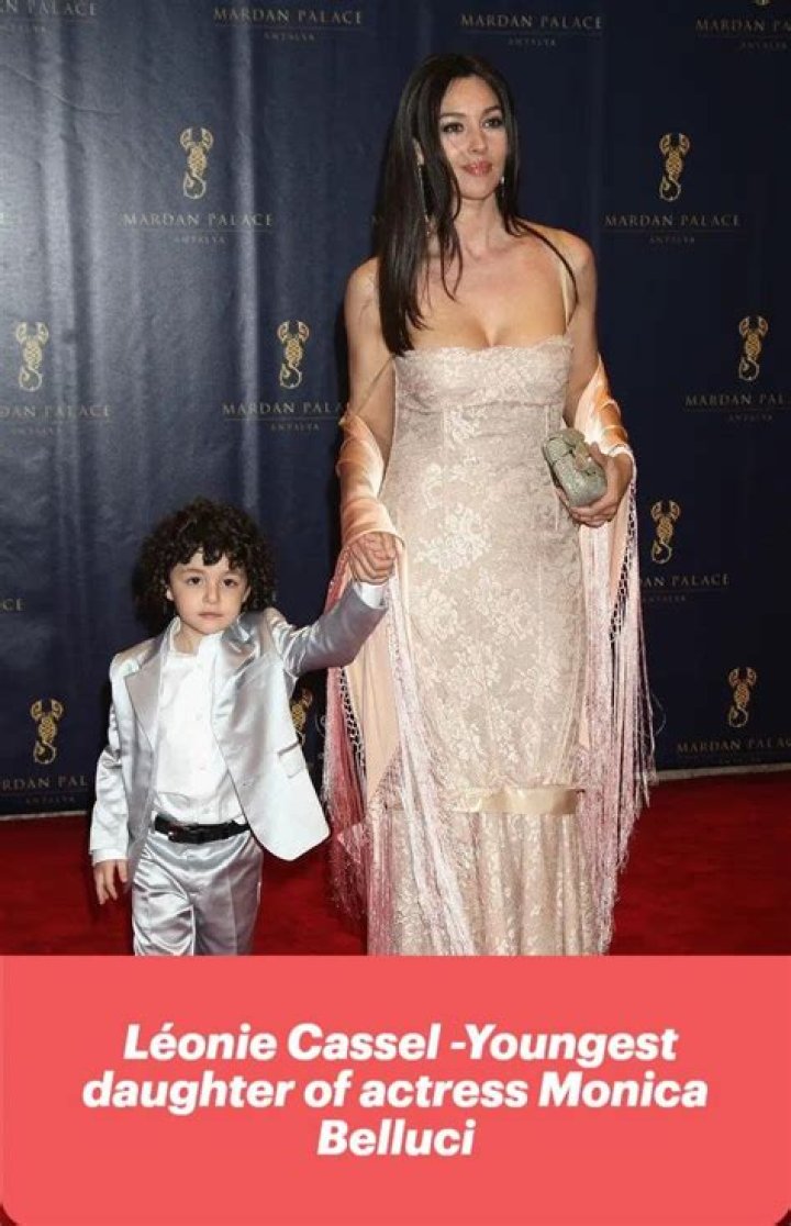 Deva Cassel Height, Weight, Age, Parents, Sister, Biography, Facts