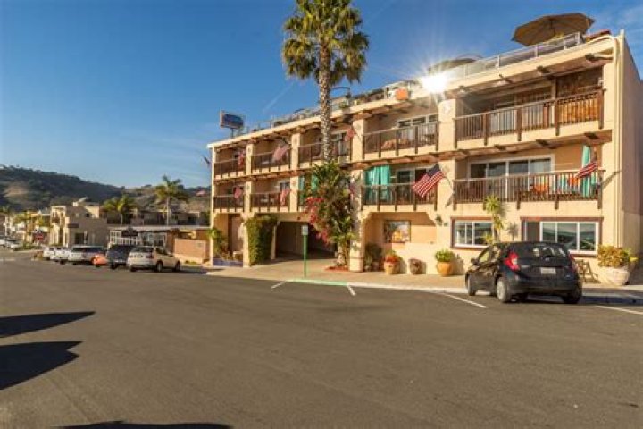 Discover the Beauty of Inn at Avila Beach: A Coastal Retreat