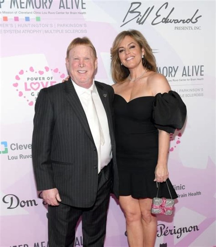 Mark Davis Wife Name & Age: Is He Married? Children Net Worth