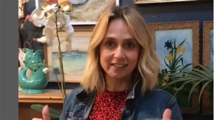 Viki Knott Partner: Exploring Relationships and Love Life