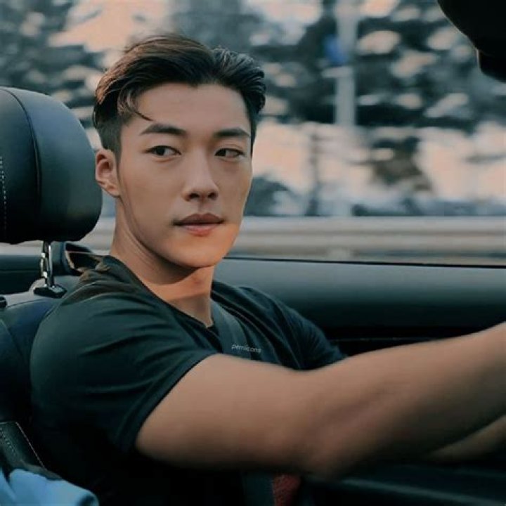 Woo Do-Hwan Girlfriend 2024: All You Need to Know About His Love Life