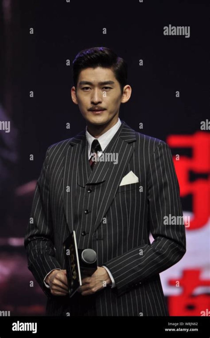 Zhang Han: The Rising Star of Chinese Entertainment